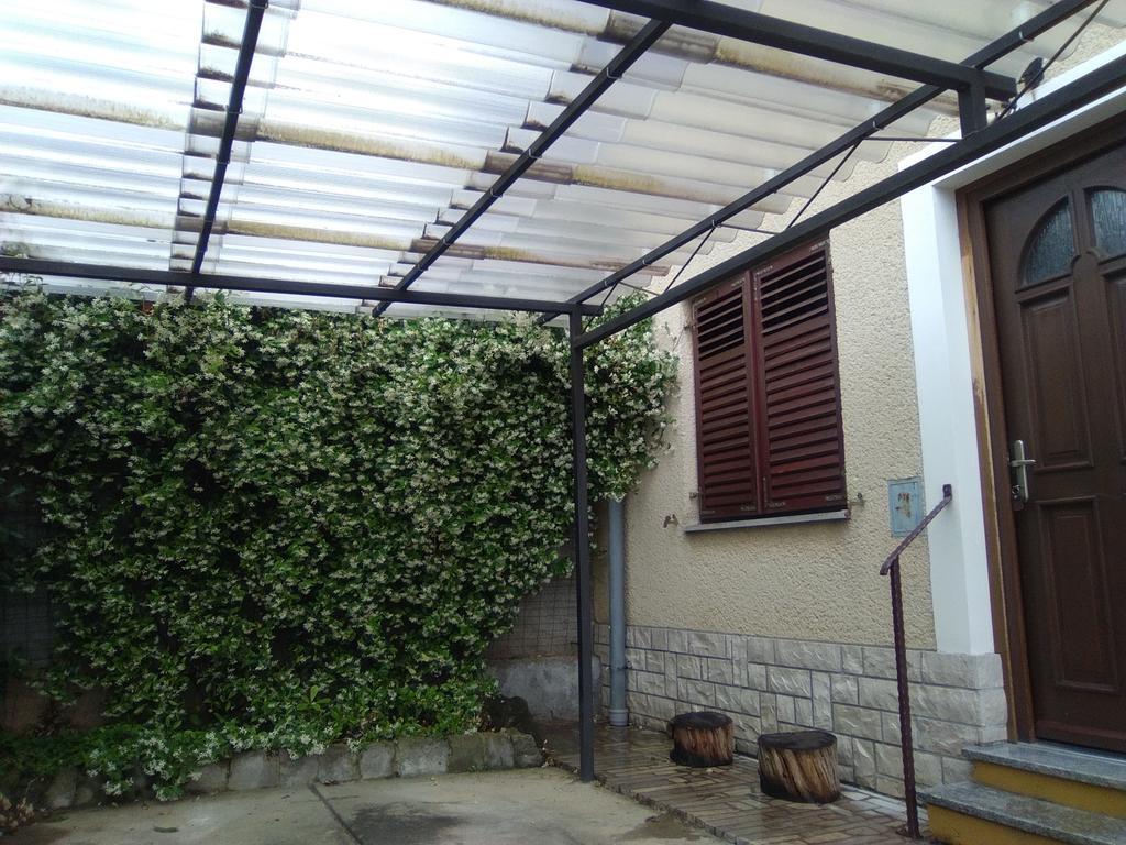 Apartment Jasmine Izola Exterior photo